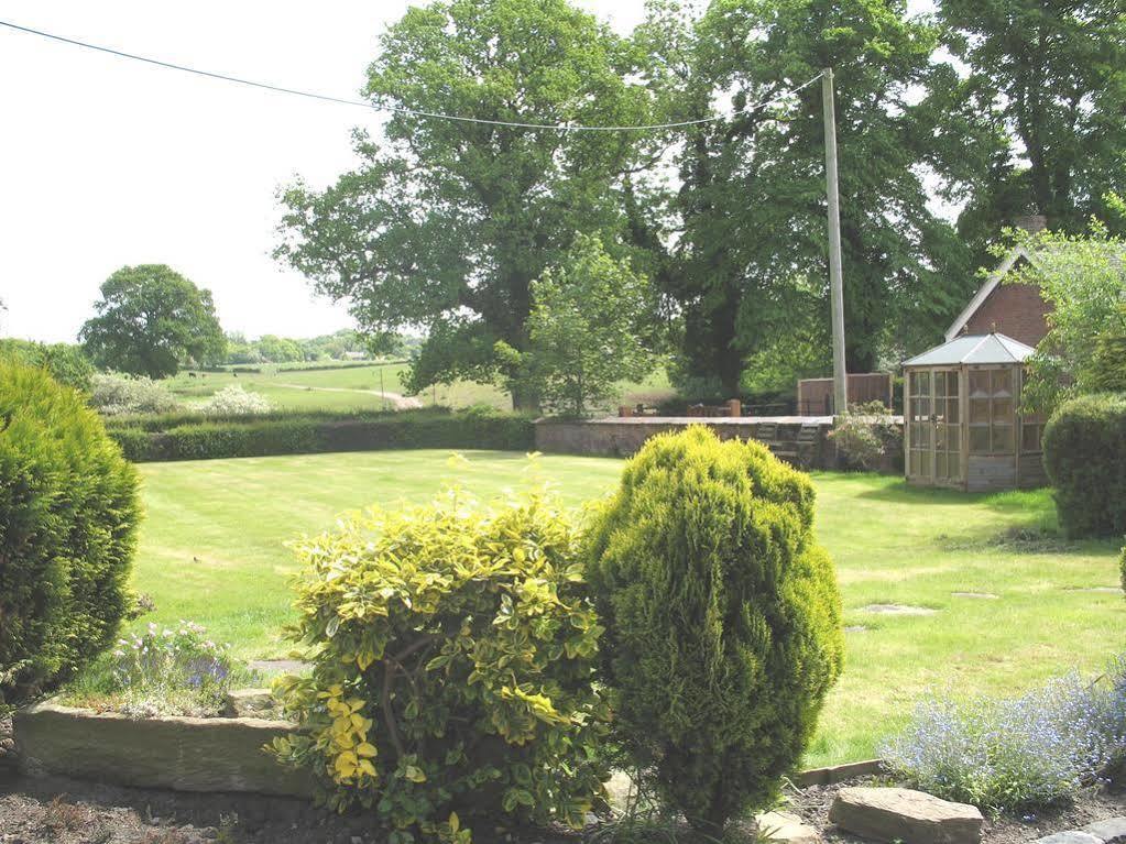 Balterley Green Farm Crewe Exterior photo